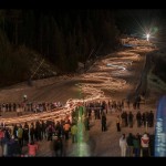 Vista di una discesa e spettacolo su una delle piste di Pila