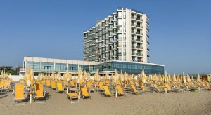 Sdraio sulla spiaggia del Club Esse Mediterraneo