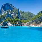 Vista dal mare di Cala Goloritze