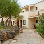 The green in the mews of Club Esse Cala Gonone Beach Village