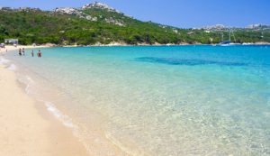 La spiaggia de La Sciumara a Palau