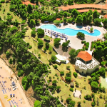 Piscina "Il Lago" al centro del villaggio Palmasera