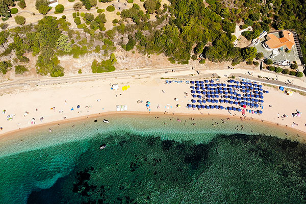 Vista aerea della spiaggia del Club Esse Palmasera