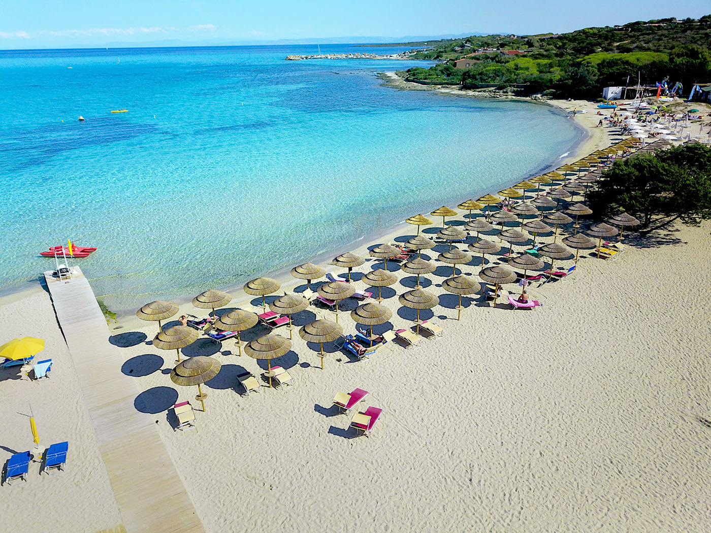 Vista aerea dello stabilimento balneare a La Pelosa Il Gabbiano a Stintio