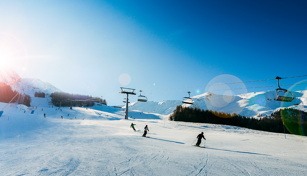 Skiing holiday Silver package i in Italy: book in Pila with many benefits ?