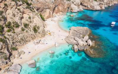 Cala Mariolu: visita la spiaggia più bella d’Europa (e seconda al mondo) dai resort Club Esse