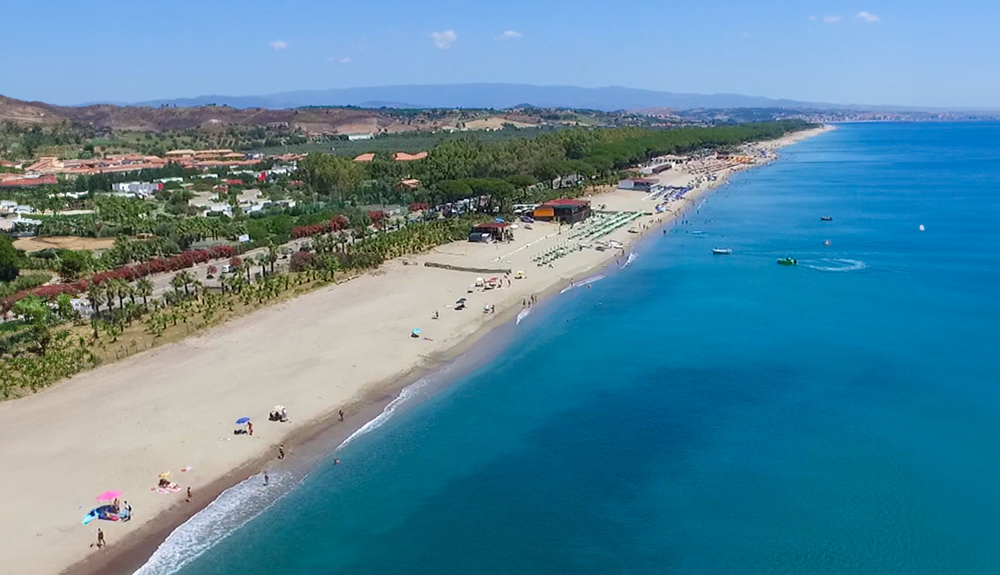 Vacanze in Calabria con bambini: Squillace Bandiera Verde e le novità Club Esse per l’estate